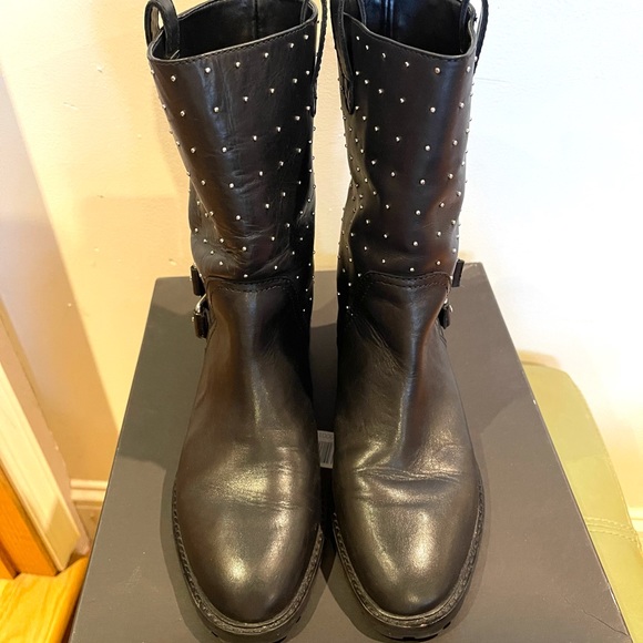 Banana Republic Leather Studded Moto Boots, Size 9,5 with original box. - Picture 6 of 7